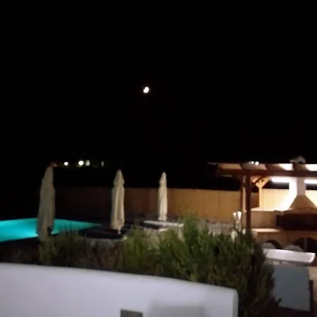 Namaste Villa Adamantas (Milos)